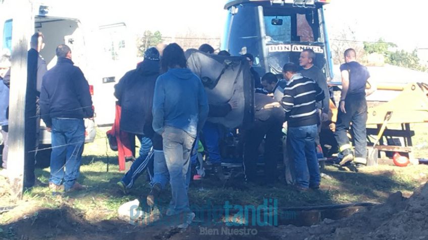 Un operario quedó bajo tierra tras derrumbe: fue rescatado y hospitalizado