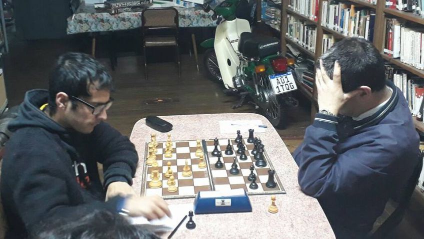 Torneo Aniversario de la Biblioteca Alberdi: Cheli lidera en solitario