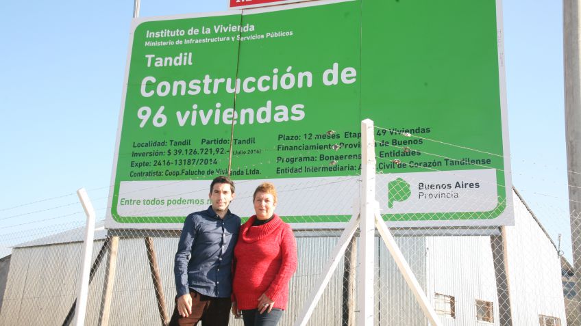 Los precandidatos de Vamos lanzan campaña mostrando la gestión de 96 viviendas