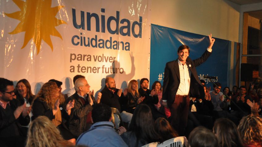 Con la presencia de Taiana, Unidad Ciudadana presentó su plataforma en el nuevo local partidario