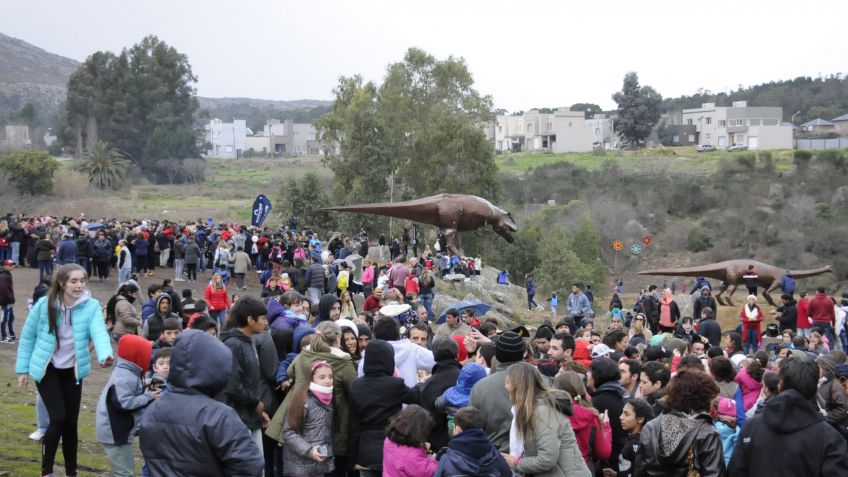 Pese a la lluvia, cientos de tandilenses disfrutaron de la inauguración del Parque del Origen
