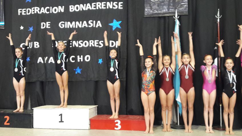 Excelente labor de las gimnastas de Ferro en el segundo provincial del nivel C1 y C3