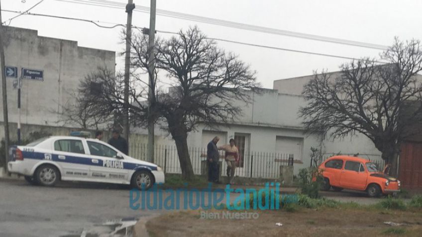 Fuerte choque entre camioneta y auto: un herido