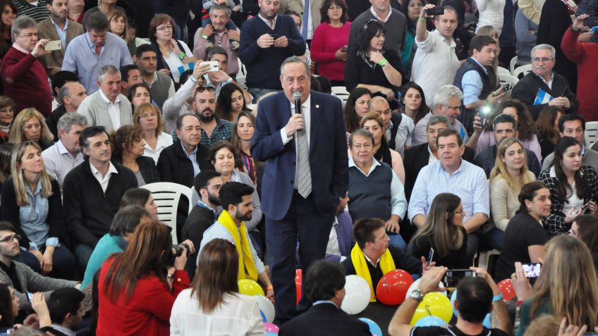 Lunghi: "El país no se arregla en 18 meses después de 30 años de desidia" 