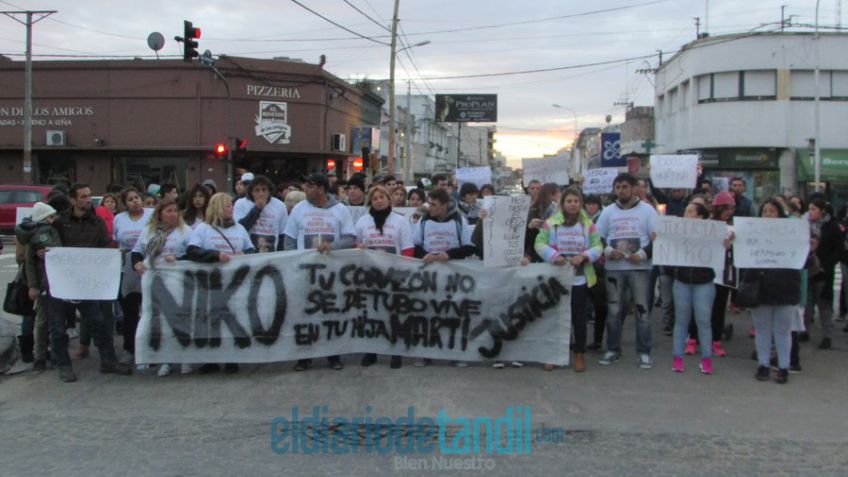 Amigos y familiares marcharon pidiendo "Justicia por Nico"
