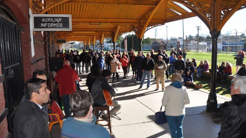 "La decisión del intendente es fundamental para la vuelta del tren"