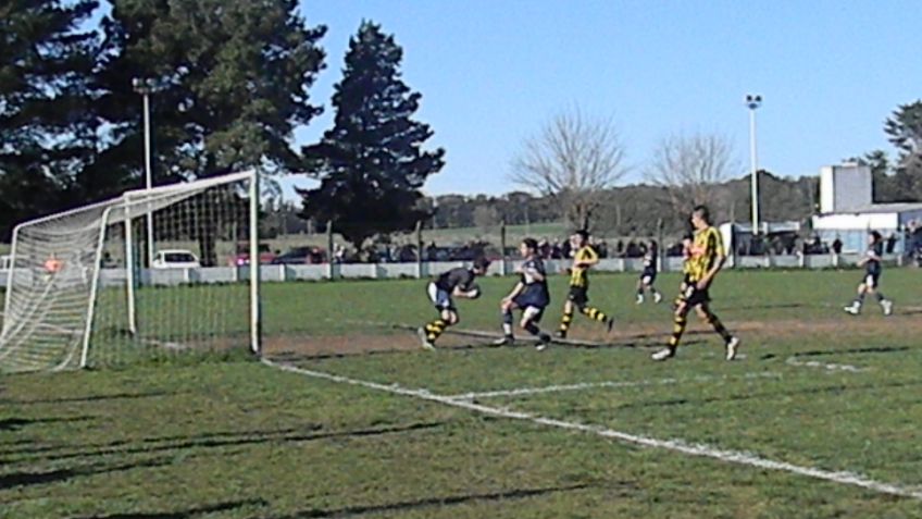 Vibrante  empate en 1 entre Gimnasia y Santamarina