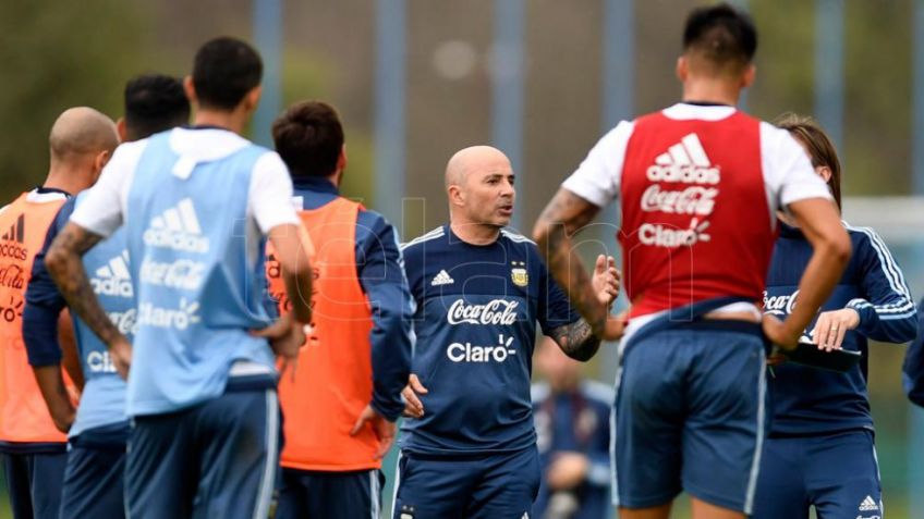 El seleccionado realizó la primera práctica y quedó desafectado Manuel Lanzini por lesión