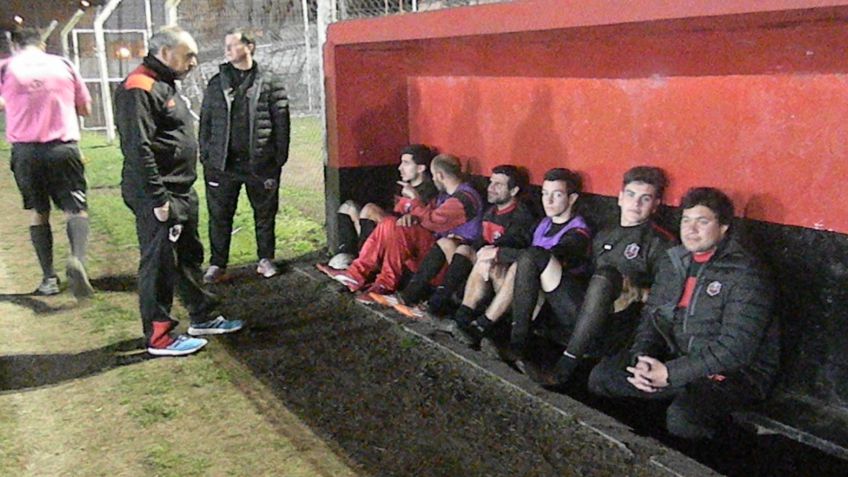 Victoria de Atletico de Ayacucho en su visita a Tandil