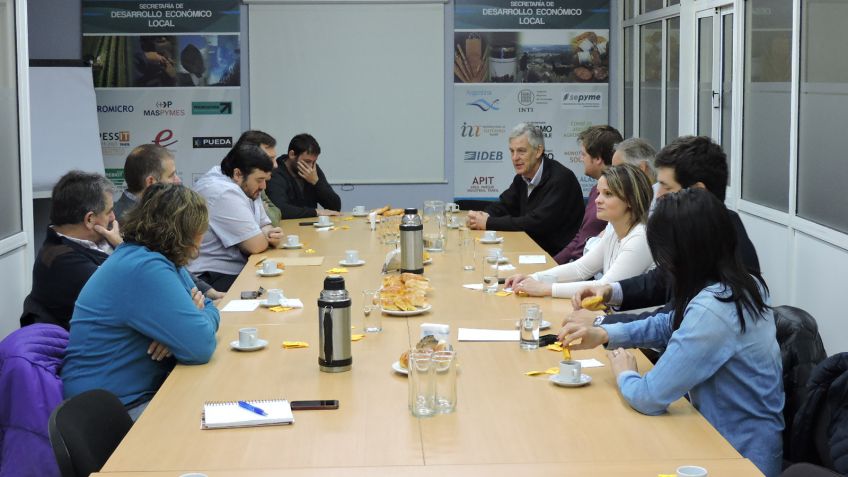 Municipio y entidades realizarán la primera fiesta de la industria