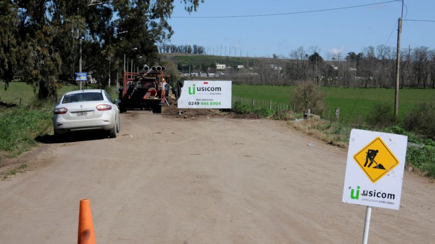 Comenzaron las obras de la red de extensión de cloacas en Cerro Leones