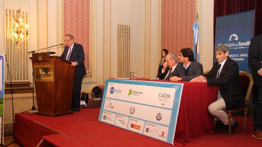 El Ministro de Agroindustria también pasó por Tandil