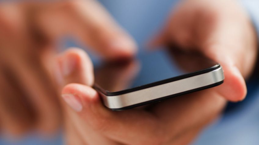 El 80% de los argentinos tiene celular y el 70% usa internet, según el INDEC