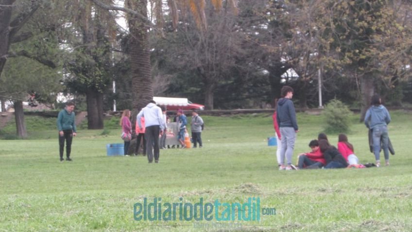 Los jóvenes recibieron la primavera y festejaron el Día del Estudiante