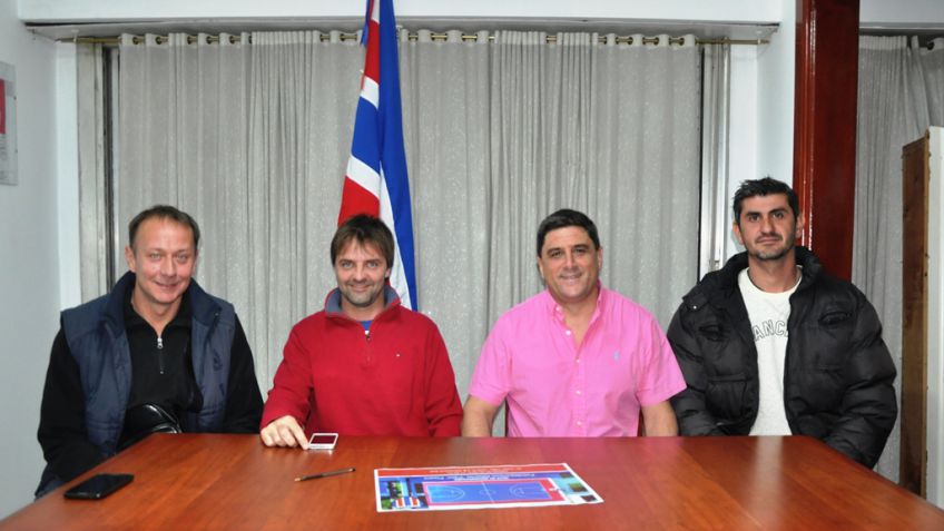 Ferro suma vóley a sus actividades
