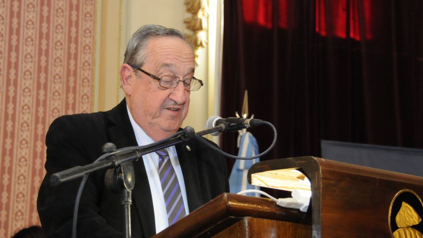El intendente Lunghi encabezó la apertura las jornadas sobre "temas actuales en materia de derecho público"