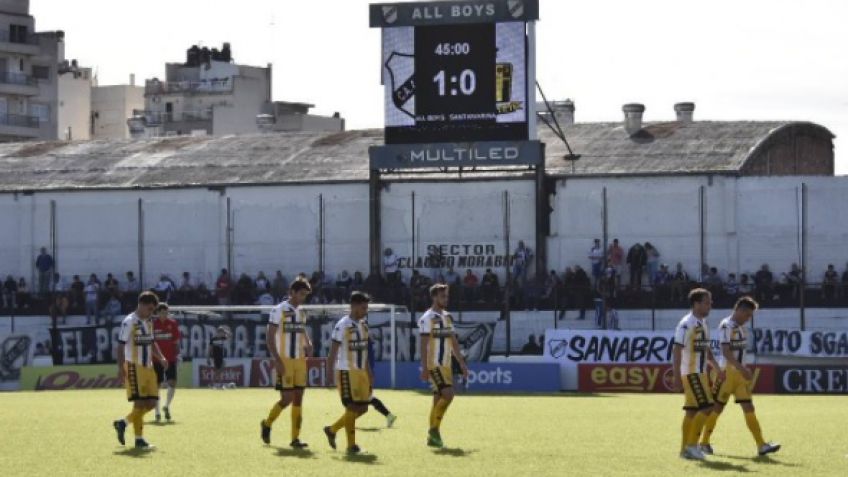 Santamarina perdió y todavía no pudo sumar