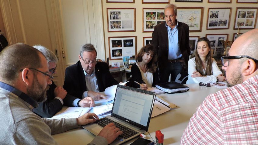 Se conocieron las ofertas para la construcción de las piletas climatizadas en el CEF 42