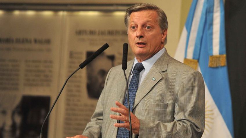 "Desde el 1 de octubre, el precio de los combustibles lo va a decidir el mercado", afirmó Aranguren