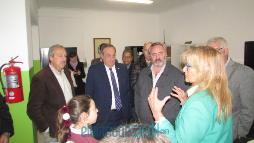 Con el Ministro de Gobierno de la Provincia, se presentaron las remodelaciones del Registro Civil Nº1