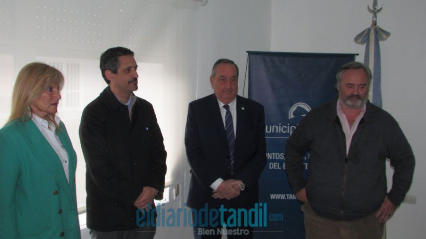 Con el Ministro de Gobierno de la Provincia, se presentaron las remodelaciones del Registro Civil Nº1