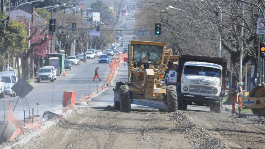 Se avanza en una importante cantidad de obras viales y de servicios