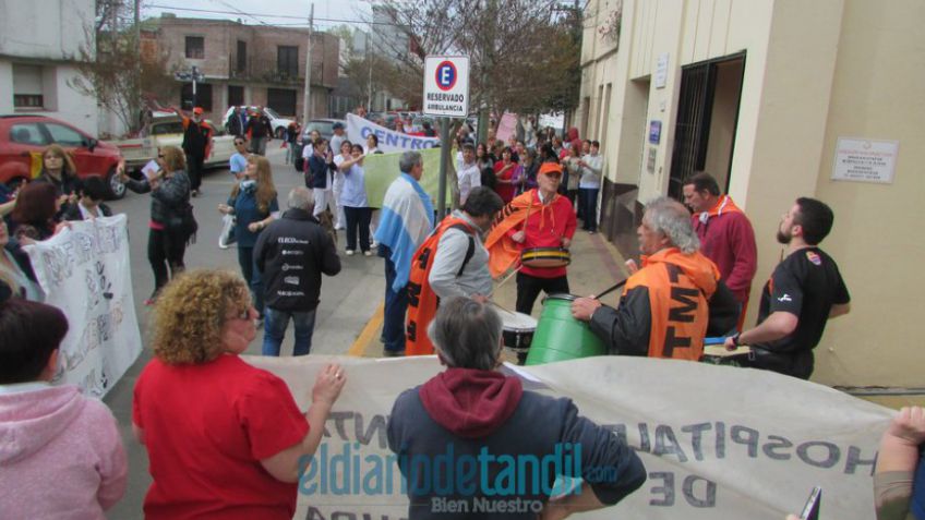 Enfermeros: volverán a parar cuatro horas por turno este martes