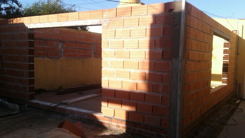 Avanza la construcción del salón de usos múltiples en la casa de abrigo municipal Martha Pelloni