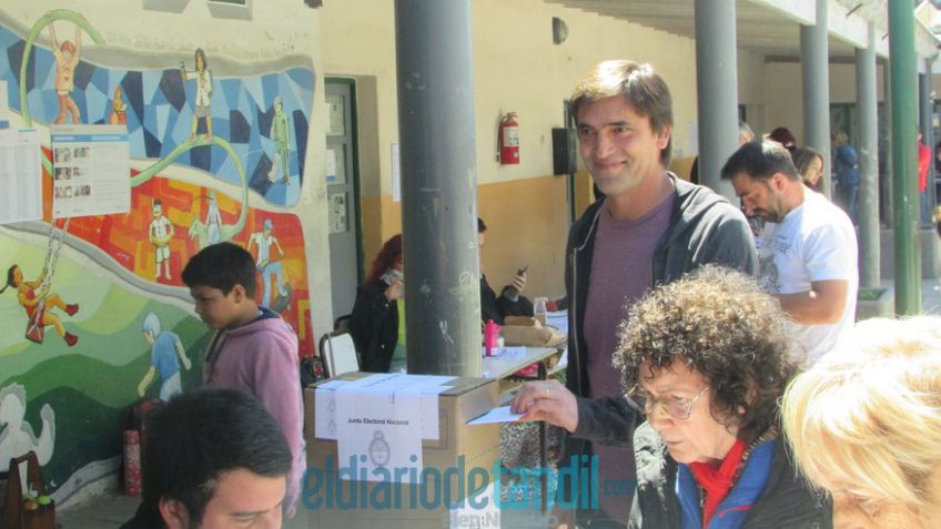 Votó Iparraguirre y recordó a Santiago Maldonado