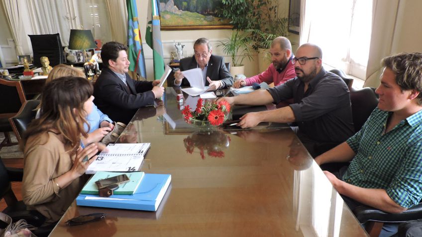 Se firmó el contrato para comenzar las obras del jardín de infantes 918 San Antonio
