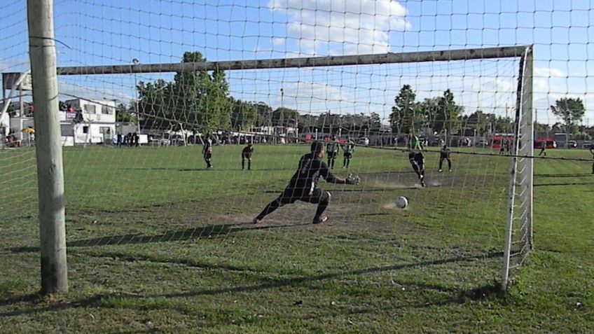 Excursionistas sigue su marcha triunfal