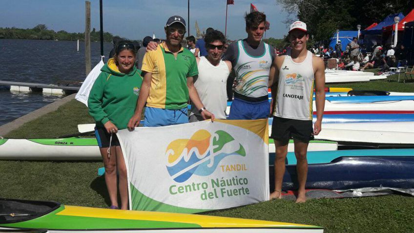 Excelentes resultados de los palistas del Centro Náutico del Fuerte en el Campeonato Argentino de Velocidad.