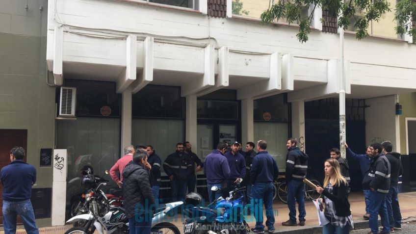 Los empleados de Camuzzi retomaron su trabajo y la actividad volvió a la normalidad
