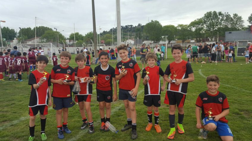 Exitosa realización del 11º Encuentro Provincial de Escuelas de Fútbol "Estefano Santillán"