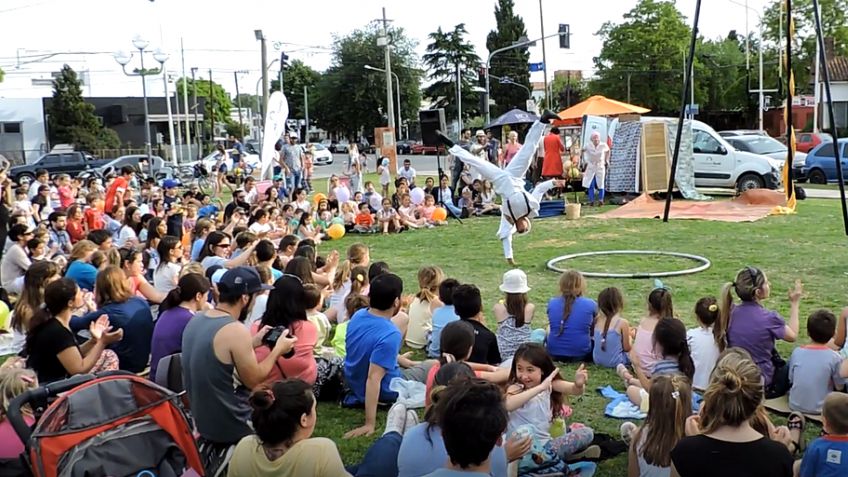 El domingo arrancó Plaza Circo, una propuesta para toda la familia