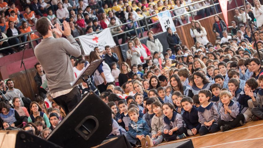Nutrida agenda de actividades en el cierre de Universo Spinetta