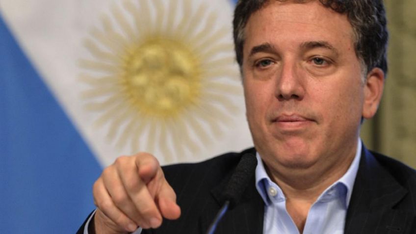 Según Dujovne la inflación cerraría el año por encima del 21%