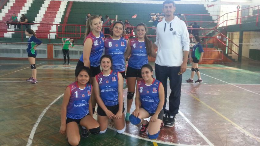 El vóley de Ferro empieza a competir