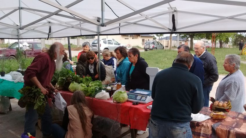 Proyecto Especial ProHuerta para la Feria Verde y Artesanal de la Uni Barrial