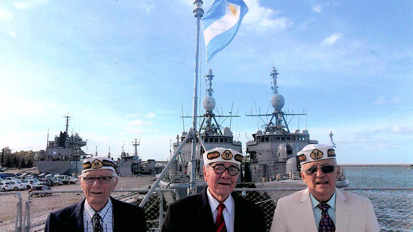 Tres viejos marineros y el recuerdo del ARA San Juan
