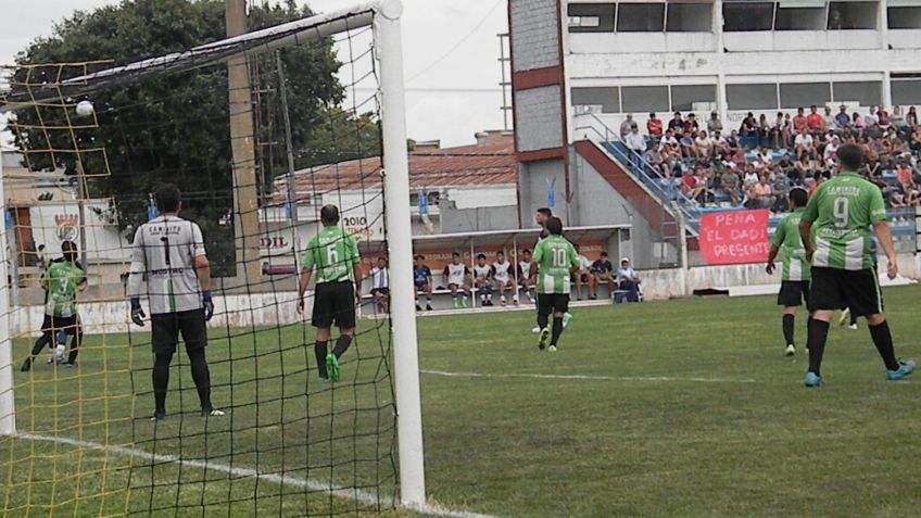 En un discreto partido Gimnasia y Excursionistas no se sacaron ventaja