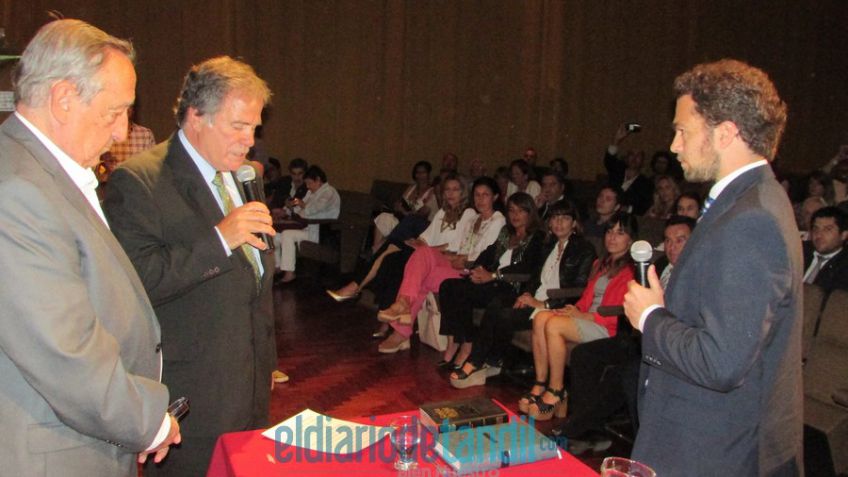 El intendente puso en funciones a los nuevos integrantes de su gabinete