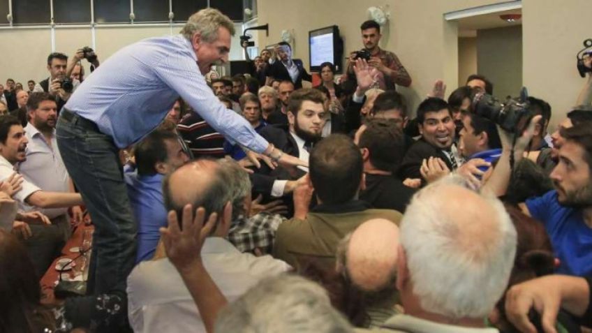 Cambiemos avanzó con la reforma previsional en Diputados en medio del escándalo
