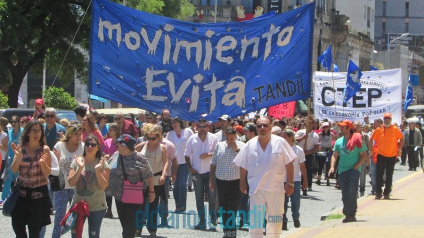 Pacíficamente, volvieron a manifestarse en contra de la reforma previsional
