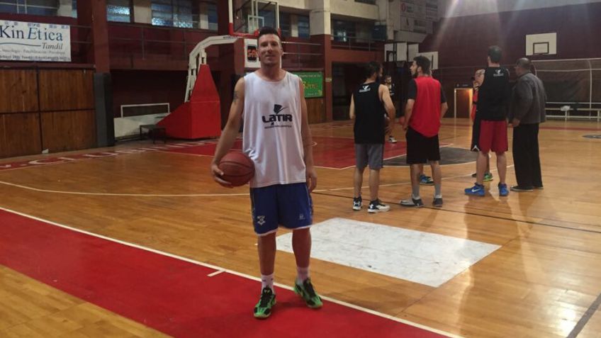 Gustavo Argüeso se sumó como refuerzo de Independiente