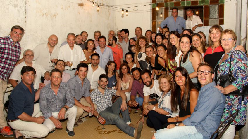 La Asociación de Abogados desea una Feliz Navidad y un próspero Año Nuevo 