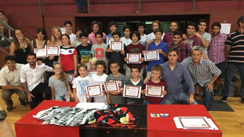 El fútbol de Independiente tuvo su fiesta para despedir el 2017