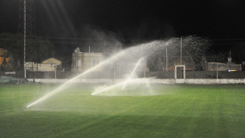 Ferro inauguró el riego subterráneo y el quincho en su Estadio
