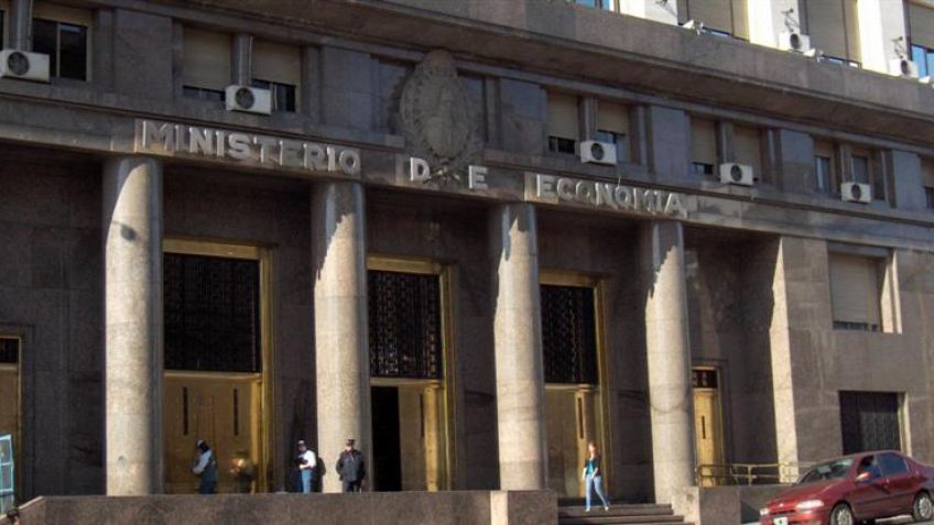 El Gobierno amplió permiso para emitir deuda externa en 15 mil millones de dólares
