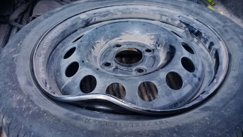 Rompió la rueda por un increíble pozo